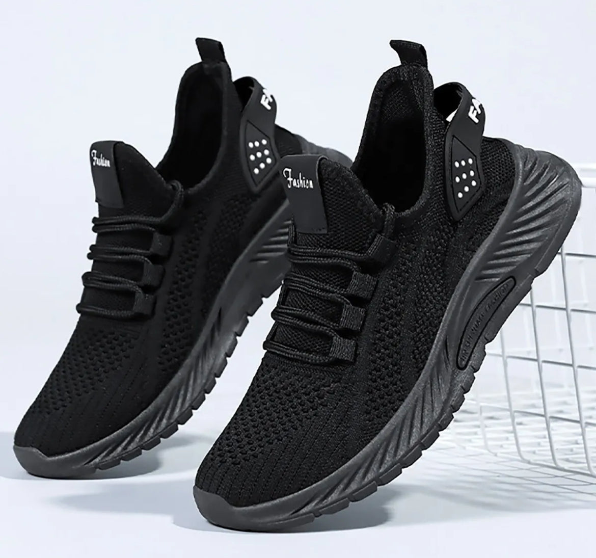 Tenis F
