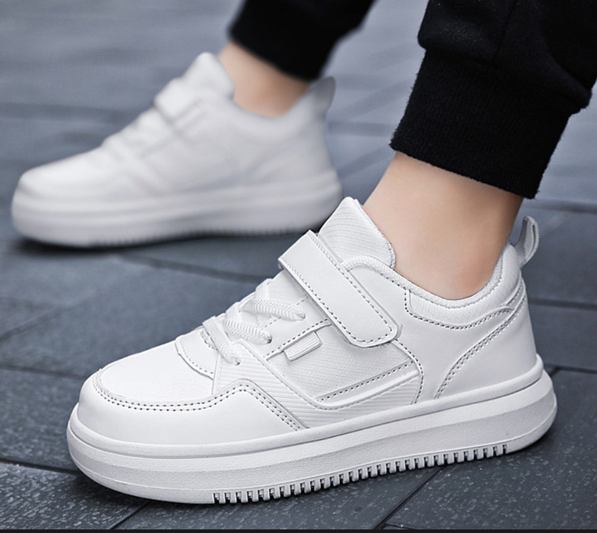 Tenis LK 5744
